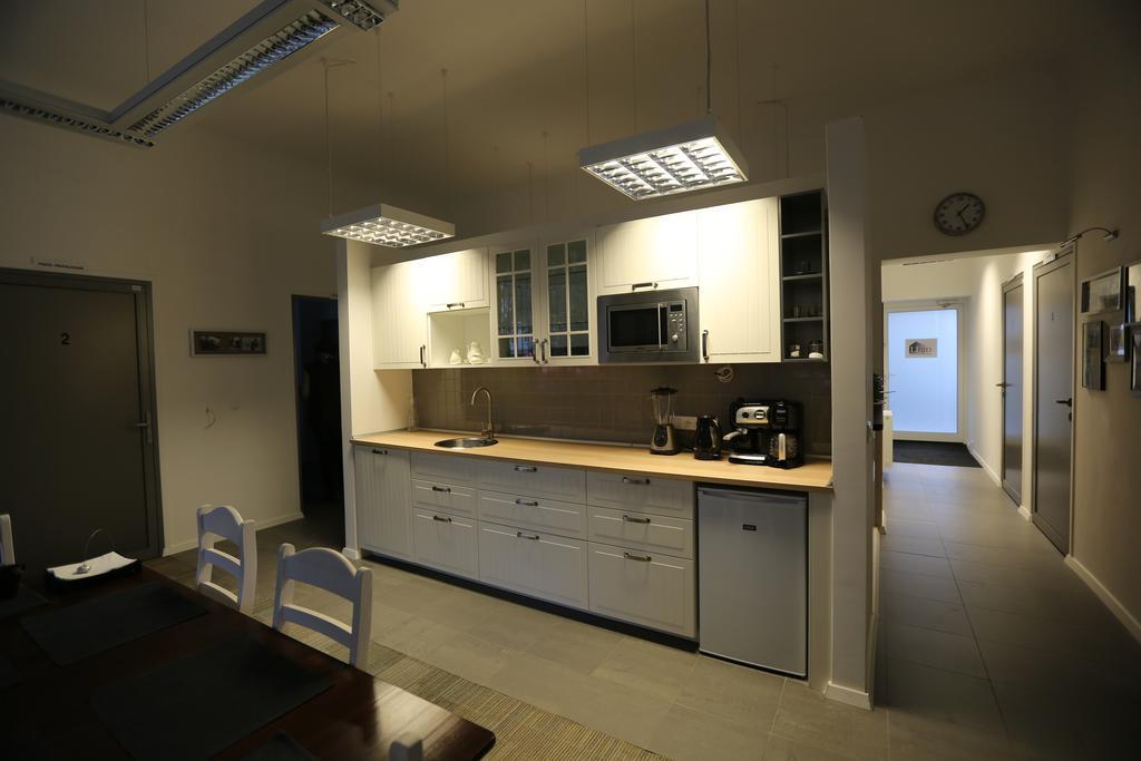 Ll20 Hostel Varsó Kültér fotó