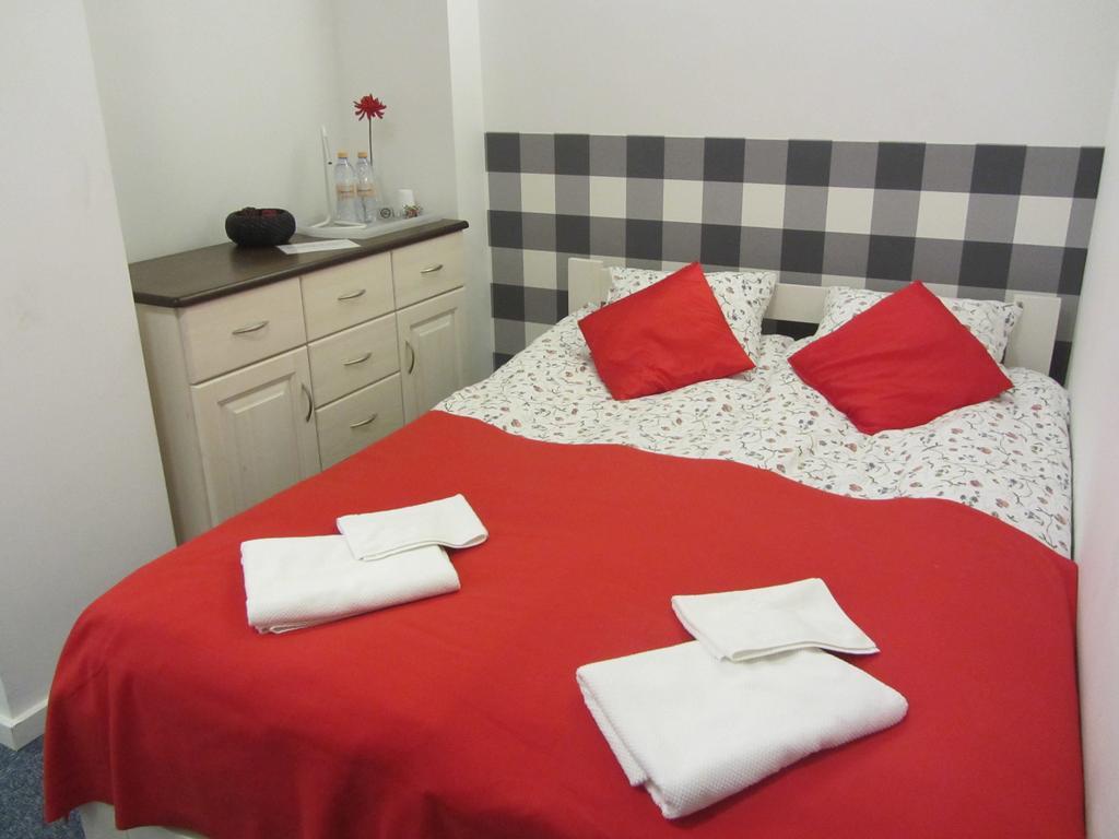 Ll20 Hostel Varsó Kültér fotó