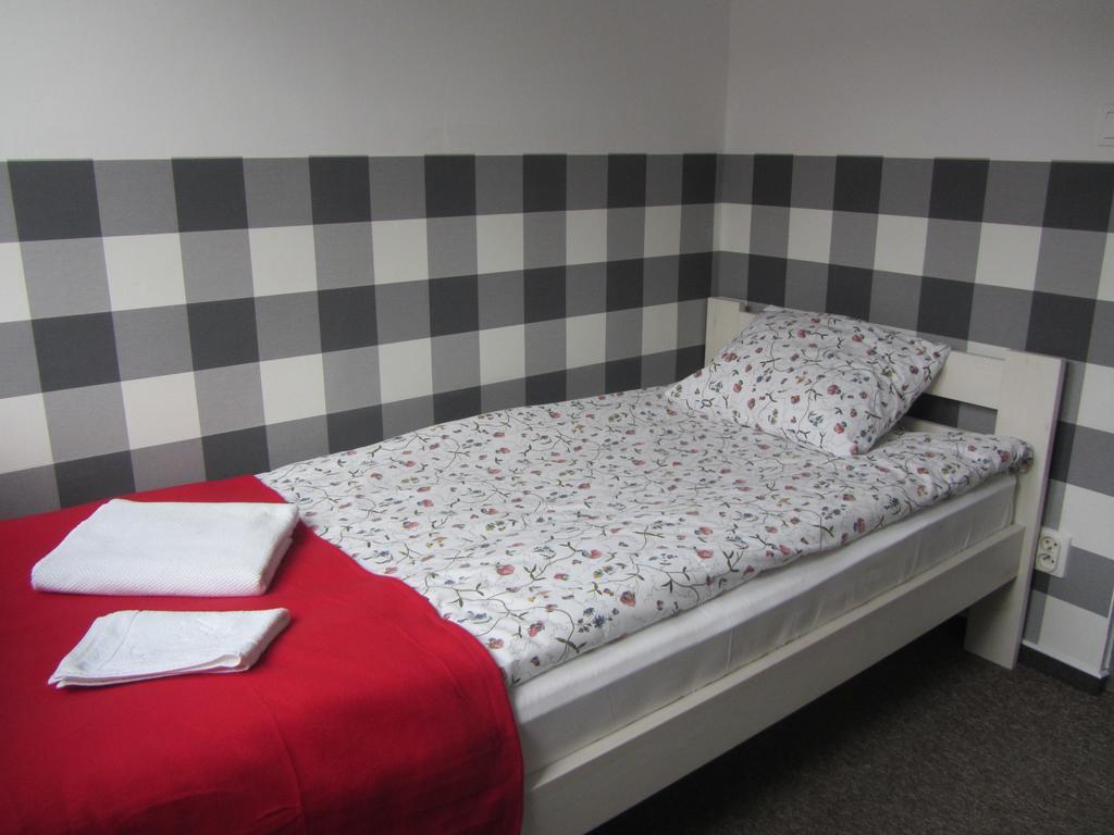 Ll20 Hostel Varsó Kültér fotó